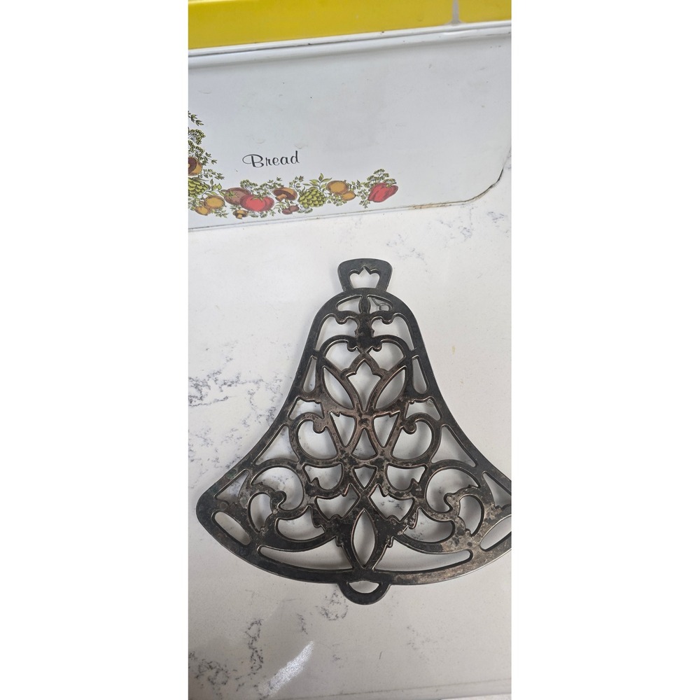 Vintahe International Silver plated bell